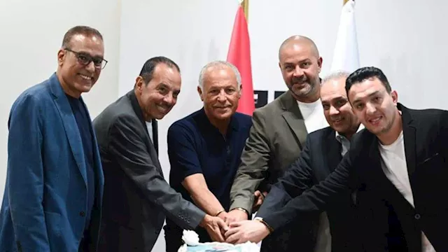 اتحاد الكرة يحتفل بفوز دياب في مجلس الشيوخ