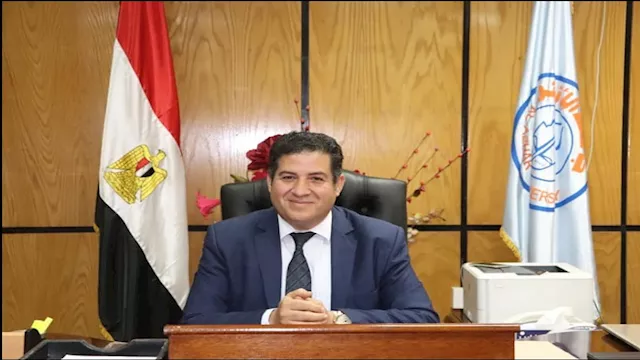 الدكتور مصطفى عبدالغني