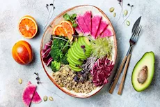 5 فواكه طبيعية تخلص الجسم من السموم