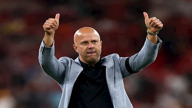 أرني سلوت مدرب ليفربول (2)