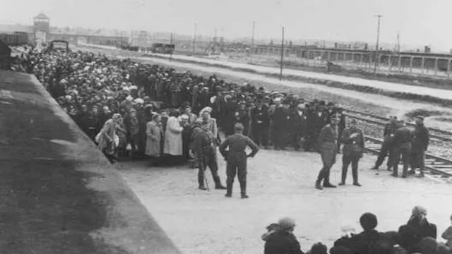 الهولوكوست