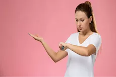 كيف تكتشف نقص الكولاجين قبل أن يؤثر على بشرتك ومفاصلك؟