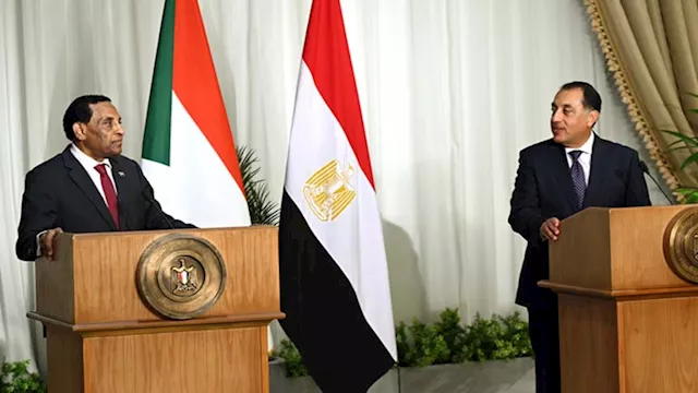 رئيس مجلس الوزراء ونظيره السوداني