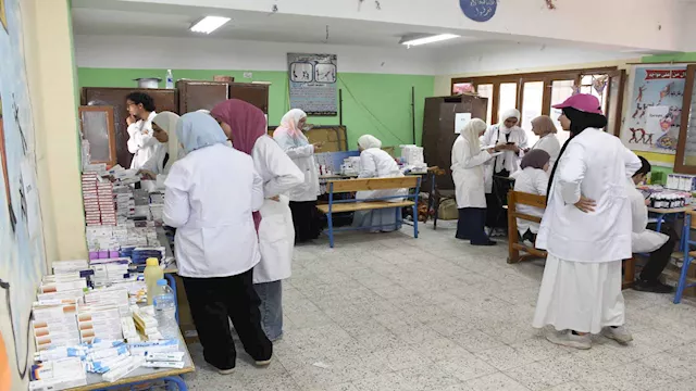 القافلة الطبية العشرين لصيدلة عين شمس