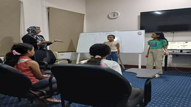 جانب من دورات معهد اللغات بالقوات المسلحة فرع الوا