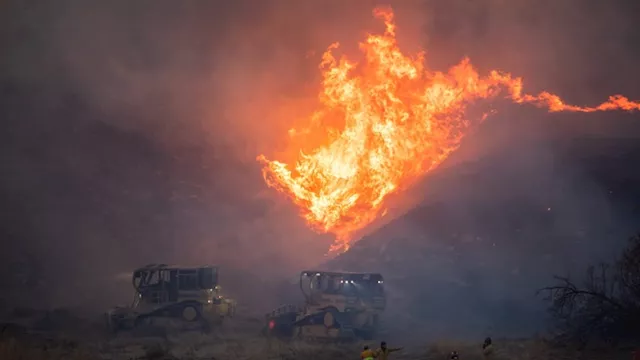حريق أمريكا- أرشيفية
