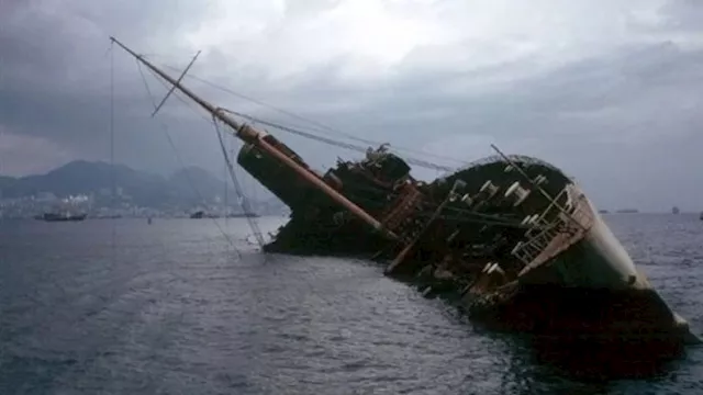 الكونغو.. غرق وفقدان أكثر من 246 شخصًا فى انقلاب ق