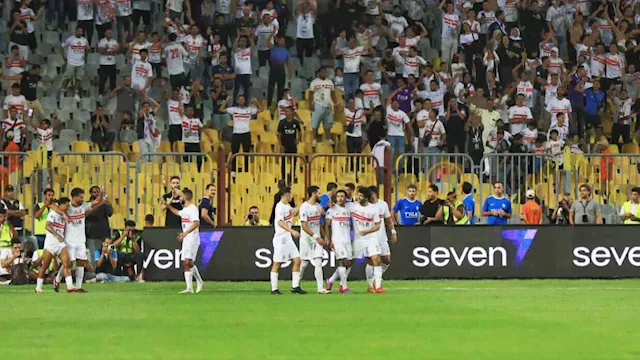 احتفال لاعبي الزمالك بهدف عمر جابر