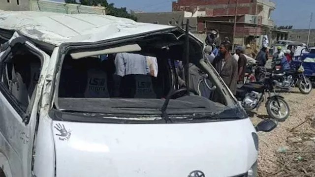 حادث انقلاب سيارة ميكروباص