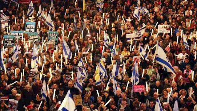 احتجاجات مناهضة للحرب أمام منازل الوزراء الإسرائيل