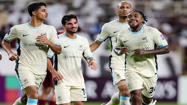 ستيفن بيرجوين يحتفل بهدفه للاتحاد بمرمى الوحدة