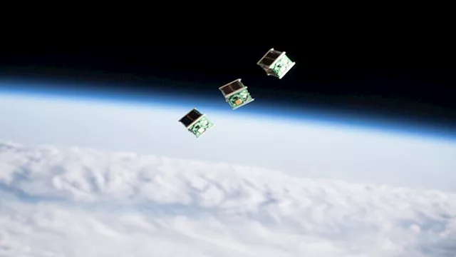 أقمار صناعية صغيرة