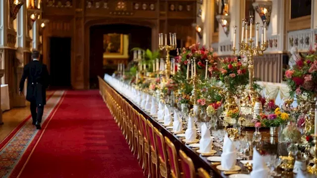 بين الفخامة والسياسة