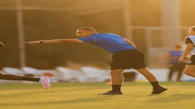 عبد الرحمن عايد مدرب مسار