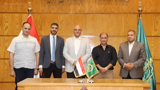 المهندس أيمن عطية خلال مراسم توقيع مذكرة التفاهم