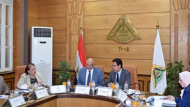 إجتماع مجلس جامعة بنها