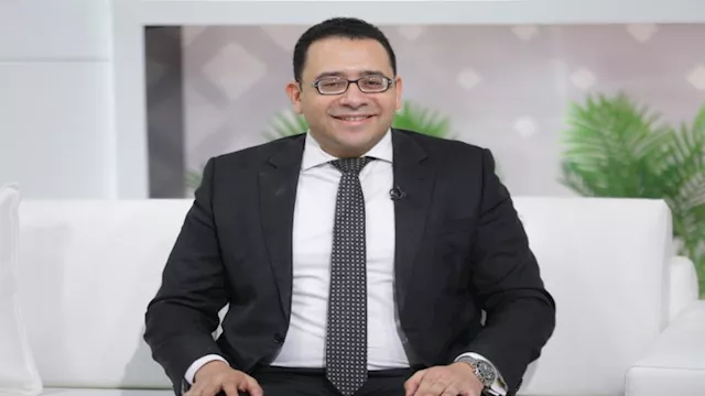 الدكتور عمرو حسن