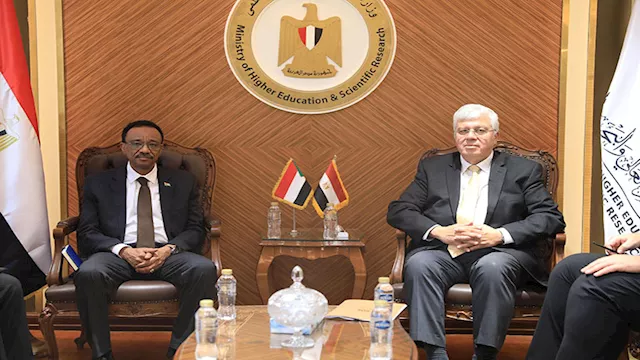 الدكتور أيمن عاشور يستقبل الدكتور أحمد مضوي موسى 