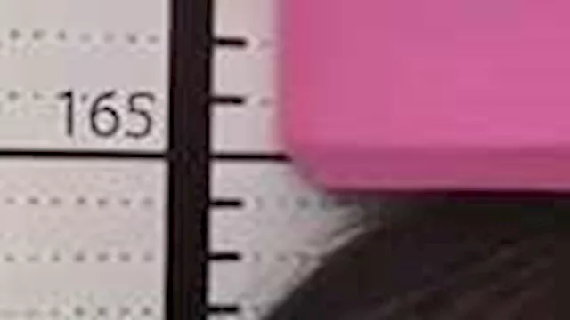 مراهق ينفق آلاف الدولارات