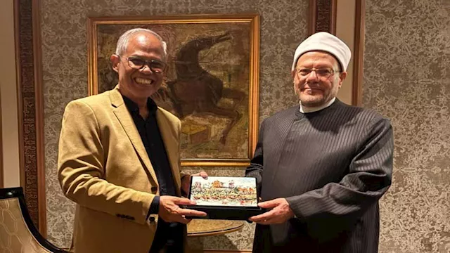 المفتي السابق يبحث مع وزير تضامن سنغافورة دور الدي