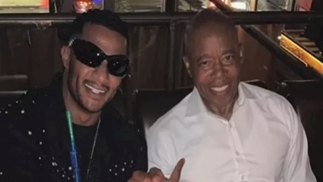 محمد رمضان يثير الجدل بلقاء عمدة نيويورك