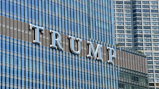 ترامب بلازا