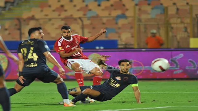 مباراة القمة بين الأهلي والزمالك 