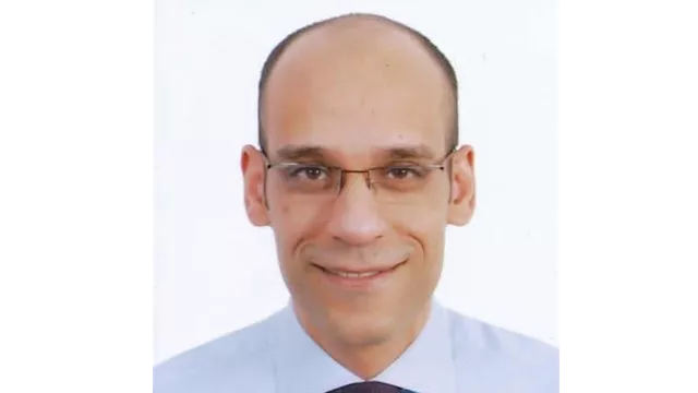 الدكتور حسام صلاح مراد