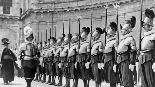 يعتمد الفاتيكان على الحرس السويسري