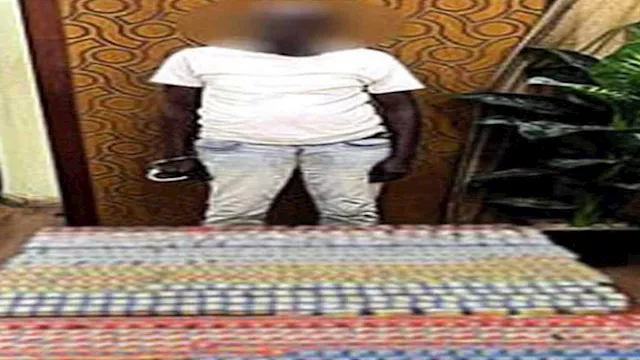 سقوط أجنبي يروج عقاقير غامضة في الإسكندرية