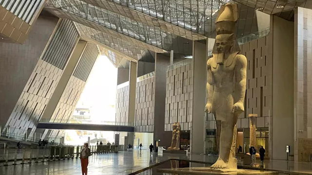 المتحف المصري الكبير