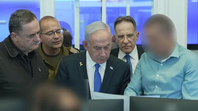 نتنياهو يتابع الضربة على قطر من داخل غرفة عمليات