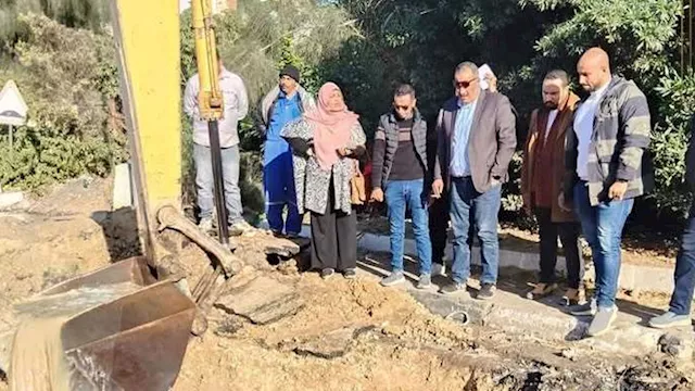رئيس مياه القناة يتابع إصلاح كسر خط مياه بأبوصوير 
