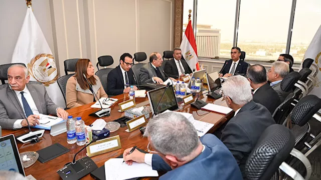 اجتماع وزير التموين