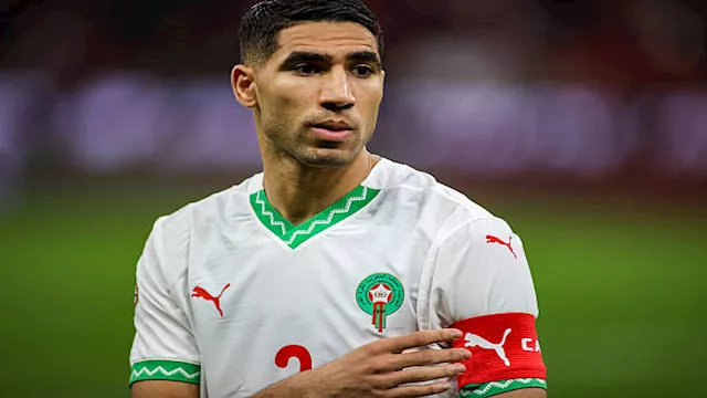 أشرف حكيمي لاعب منتخب المغرب