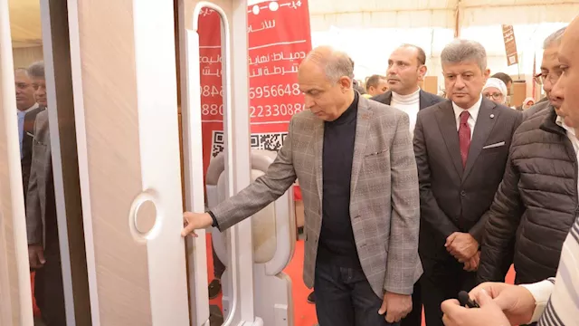 محافظ المنيا يتفقد معرض دمياط