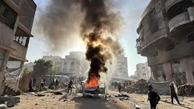 قصف مدفعي وغارات وإطلاق نار مكثف بعدة مناطق في غزة