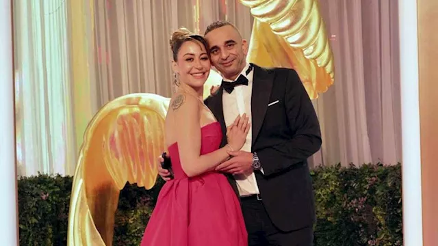 أحمد الجنايني ومنة شلبي يتألقان بصورة رومانسية في 