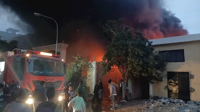 حريق مصنع في العبور