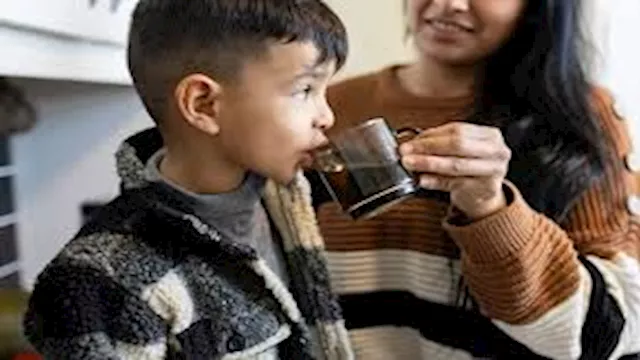 تناول القهوة للأطفال