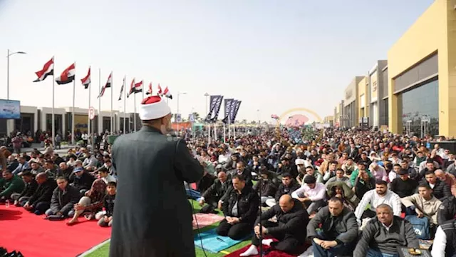 صلاة الجمعة مليونية في حب القراءة