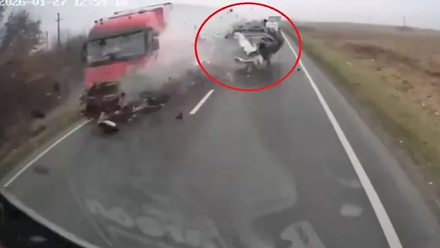 مصرع 7 من مشجعي باوك في حادث مأساوي 