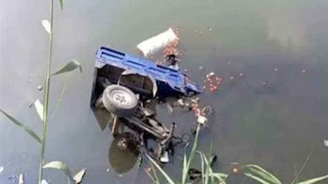 انقلاب تروسيكل بترعة ارشيفية