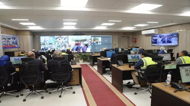 غرفة عمليات محافظة أسيوط  (1)