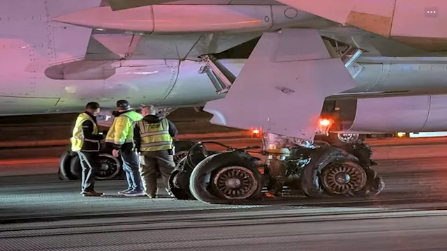 انفجار عجلات طائرة