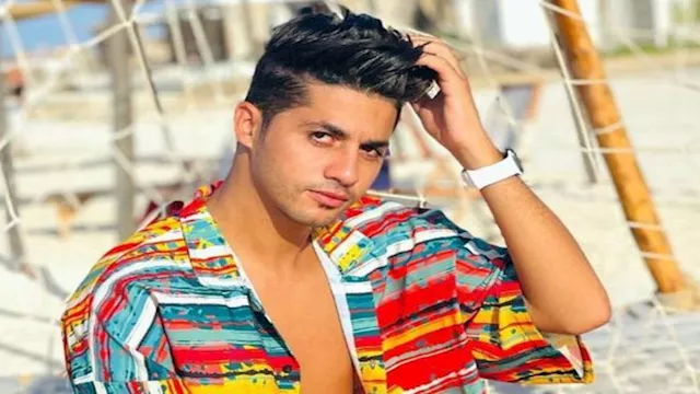 مطرب المهرجانات مصطفى عنبه