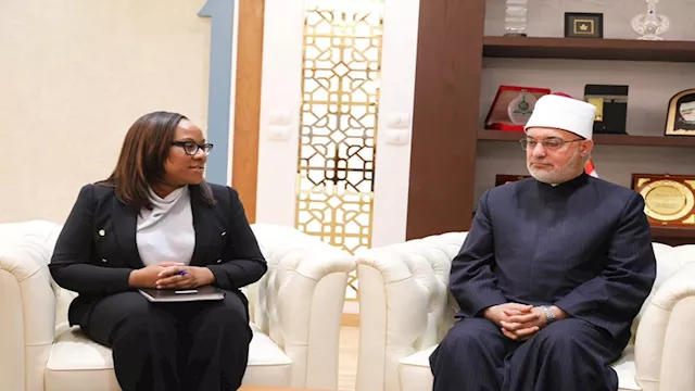 المفتي يستقبل وفدًا كنديًّا للاطلاع على جهود مكافح