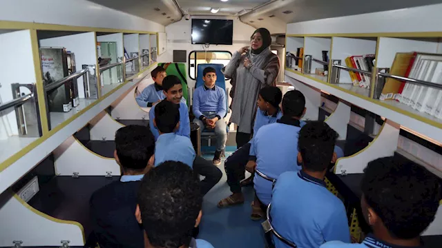 المكتبة المتنقلة بالبحيرة