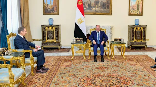 الرئيس السيسي يستقبل رئيس الاستخبارات الروسي 