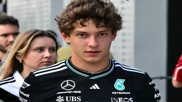 كيمي أنتونيلي سائق فريق مرسيدس